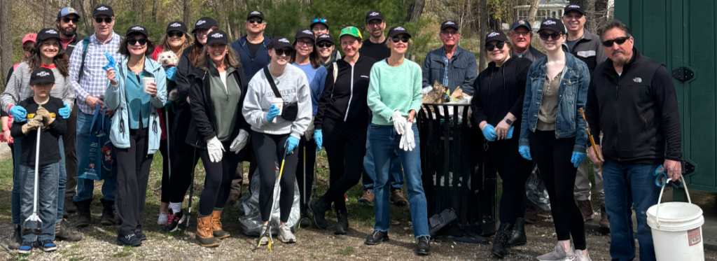 Group photo at clean-up day